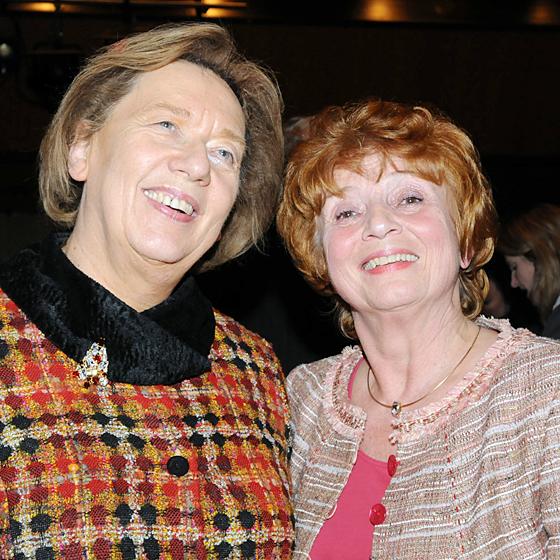 Landrätin Johanna Rumschöttel (l.) mit Bürgermeisterin Elisabeth Ziegler. Fotos: VA