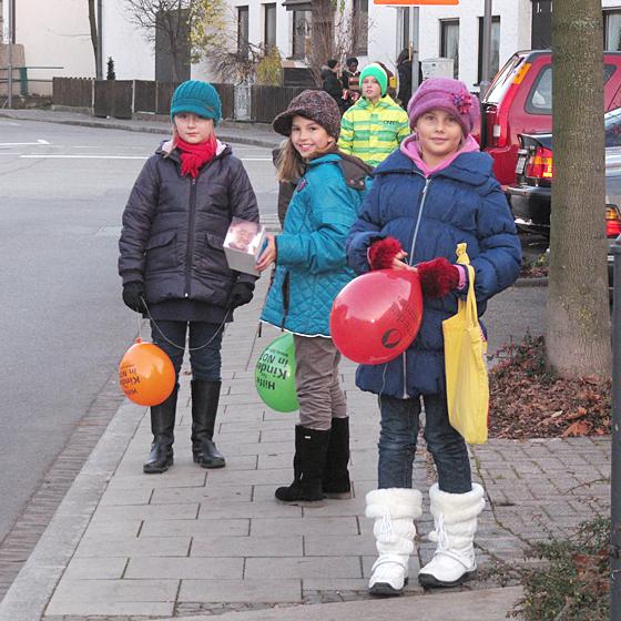 Immer am Korbinianstag gehen Ismaninger Kinder für den guten Zweck auf die Straße. Foto: privat