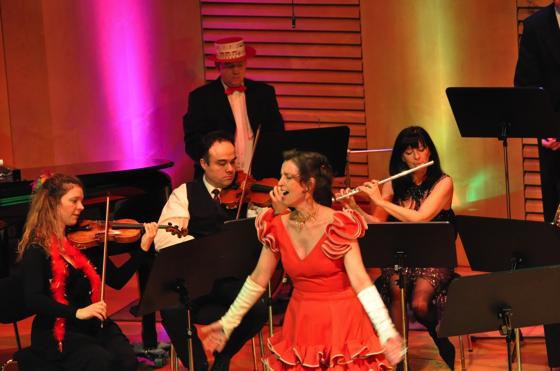 Mit beschwingten Klängen begrüßt das Ensemble Musica Sinfonica das neue Jahr.	Foto: VA