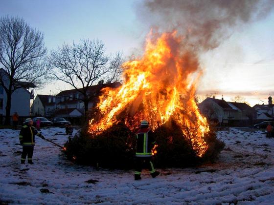 Die Freiwillige Feuerwehr Unterbiberg lädt zum Winterfeuer herzlich ein.	Foto: VA