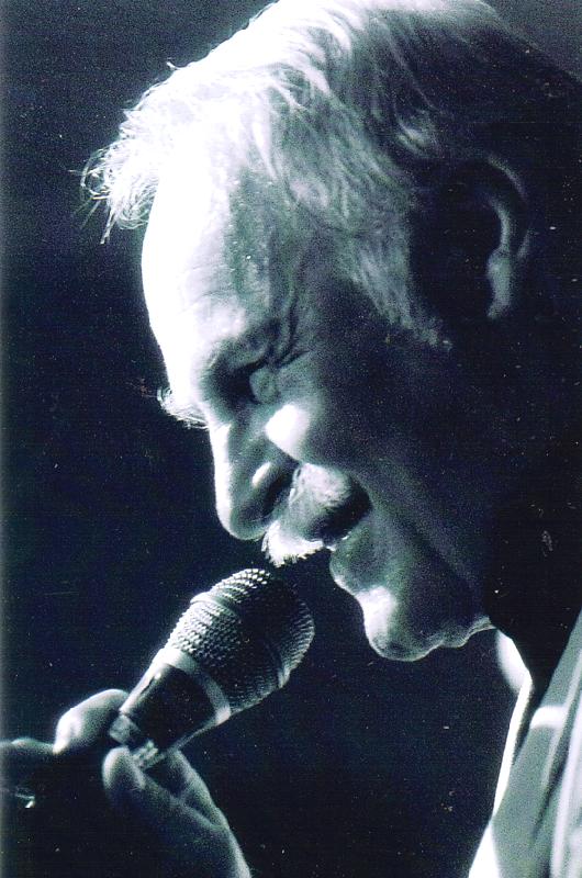 Willi Johanns spielt an seinem 78. Geburtstag im Jazzclub.	Foto: VA