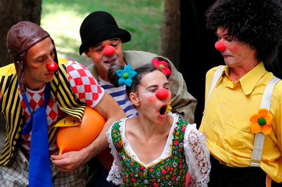 Die »Clowns ohne Grenzen« sind am 29. Januar im »alten kino« in Ebersberg zu Gast.	Foto: VA