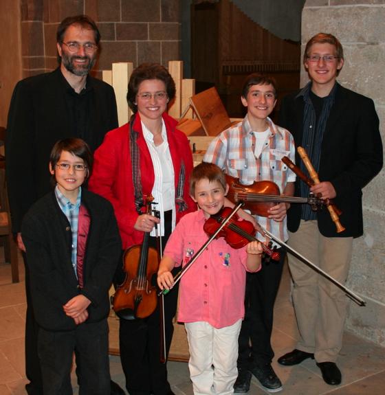 In der Familie Hanke sind offenbar alle musikalisch, die Eltern ebenso wie die Söhne.	Foto: VA
