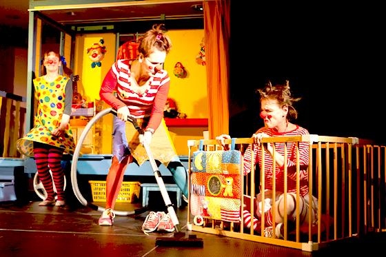 Beim Theater in der Au werden auch die Kinder von Erwachsenen gespielt.	Foto: Theater