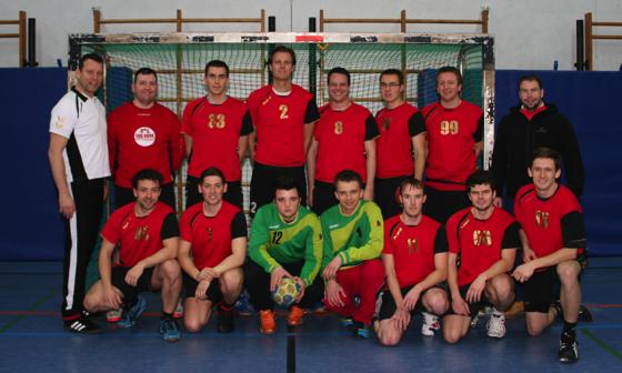 Seit sechs Spielen ungeschlagen: Die Handball-Herren II des TSV Milbertshofen. 	Foto: Verein