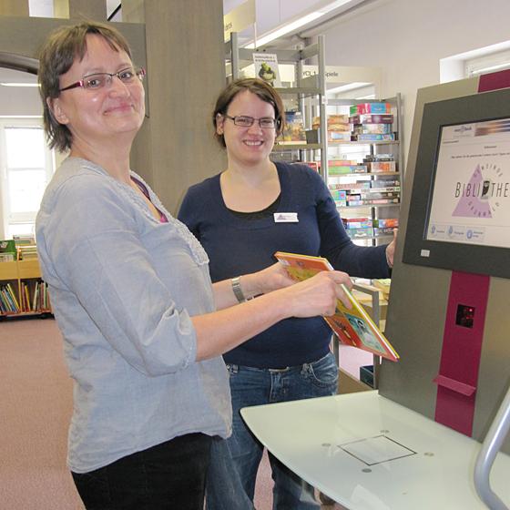 Das Team der Gemeindebibliothek freut sich über Unterstützung. Foto: hw