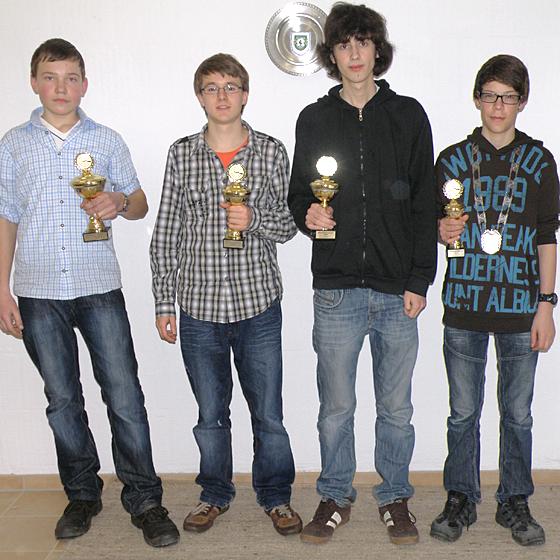 Die Jahresmeister der Jugend: Jakob Höher, Konstantin Pumm, Stefan Marxen und Georg Grebner (v. l.). Foto: VA