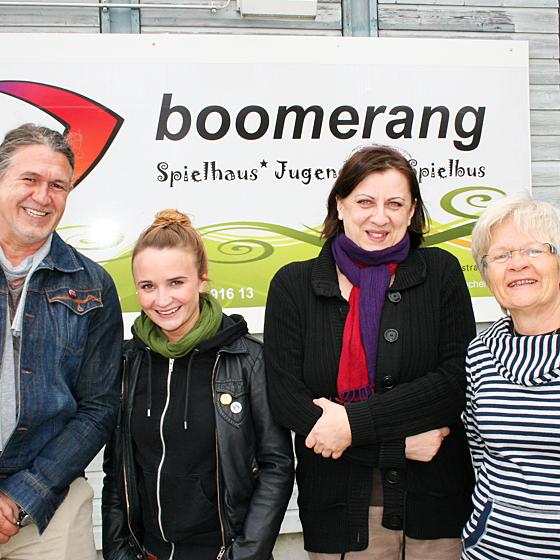 Kathrin Koop (rechts) organisierte mit dem Betreuerteam der Freizeitstätte Boomerang und Leiterin Heike Tonch (2. v. r.) das Ferienprogramm. Foto: ws