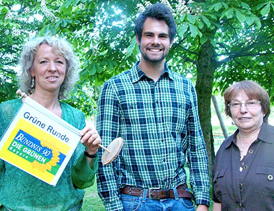 Die Grünen Melanie Kirchlechner, Christopher Schulze und Renate Glier (v.l.) hatten auf mehr Interesse an der Schulentwicklung Vaterstettens gehofft. 	ka