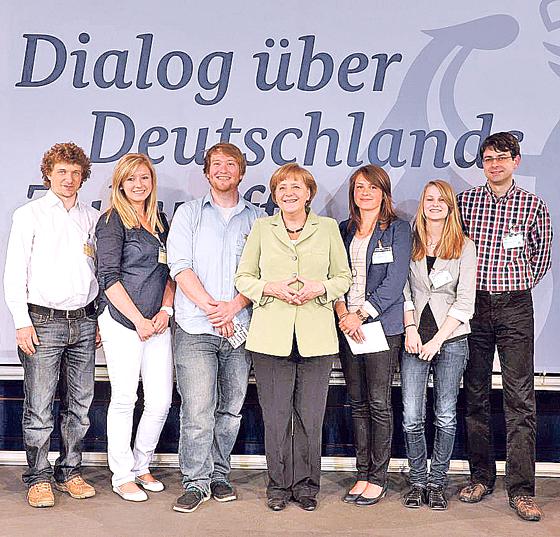 Bundeskanzlerin Merkel stellte sich den Fragen der Bürger aus ganz Deutschland.	Foto: VA