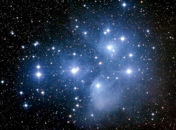 Auch um das Sternbild Siebengestirn wird es gehen bei dem Astronomie-Kurs. 	Foto: Peter Stättmayer