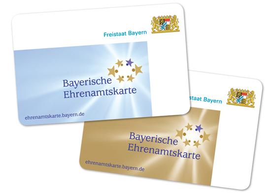Die Ehrenamtskarte gibt es in Blau für ehrenamtliches Engagement und in Gold für Personen. Foto: Bayerisches Ministerium für Arbeit und Sozialordnung