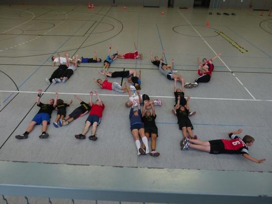 Das Handball-Feriencamp richtet sich an Kinder und Jugendliche zwischen neun und 17 Jahren. 	F.:Verein