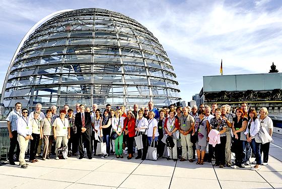 50 Gäste aus seinem Wahlkreis hatten die Chance, Ewald Schurer zu befragen, und zudem das politische Berlin kennenzulernen.´	Foto: VA