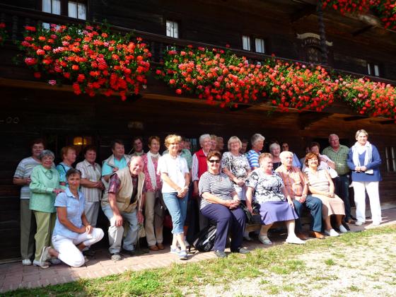 Ausflug nach Niederbayern: Die Kirchseeoner Gartler besuchten auch den Schusteröderhof.	Foto: privat