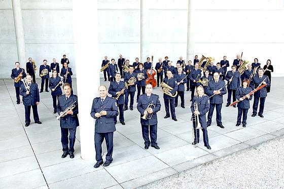 Das Bundespolizei-Orchester München spielt zu Gunsten der Oberschleißheimer Tafel und der Stiftung Mayday. 	Foto: VA