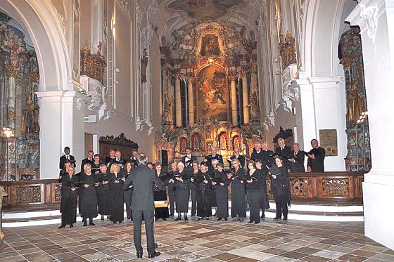 Der Klassik Chor München singt am 28. September unter der Leitung von Christian Meister in der Pfarrkirche Heilig Geist am Viktualienmarkt. 	Foto: privat