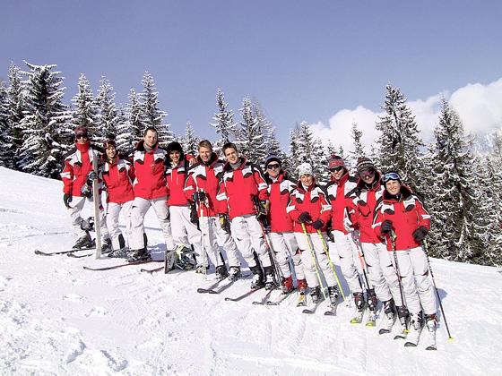 Qualifizierte und geprüfte Fachübungsleiter bringen  jungen und alten Ski-Schülern alles bei.	Foto: VA