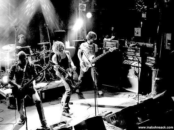Die Band Unbuttoned Heart trat bereits im Vorprogramm von Nickelback und Bon Jovi auf.	Foto: VA