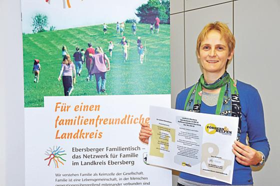 Spenden für akute Notfälle: Die Familienbeauftragte im Landkreis Ebersberg, Elfi Melbert, ist Ansprechpartnerin für das Projekt „Fördern und Helfen". Foto: Sybille Föll