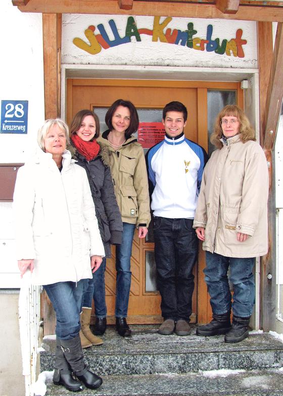 Leiterin Roswitha Lampert (links) und ihre Mitarbeiter, hoffen auf die Stadt als Käufer.	Foto: bus
