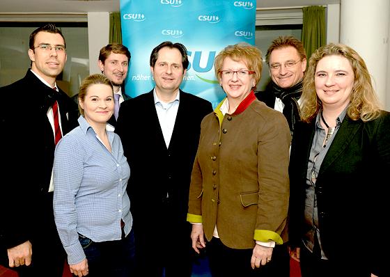 Der neue Vorstand der CSU Unterhaching mit Kerstin Schreyer-Stäblein MdL (r.).	Foto:  Ortsverband