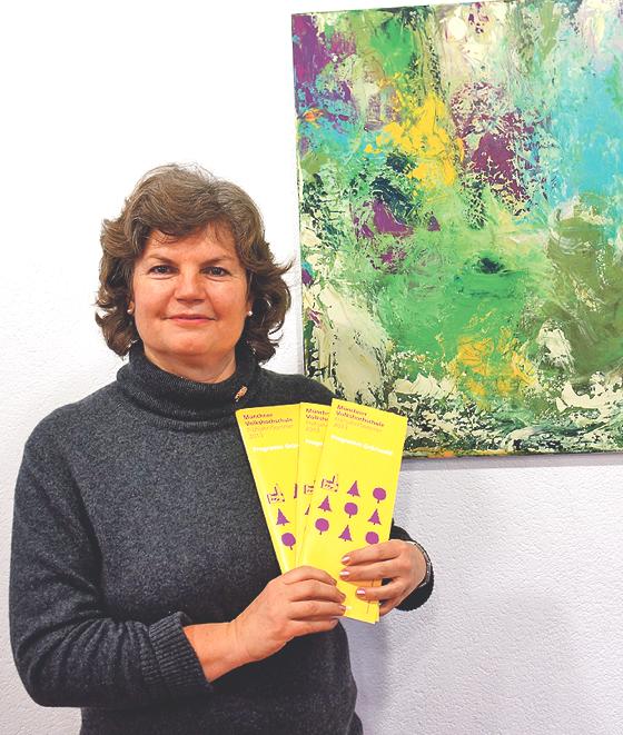 Dr. Margit Landesberger freut sich auf das Jubiläumsfest der MVHS Grünwald am 8. März im Bürgerhaus Römerschanz.	Fotos: Woschée