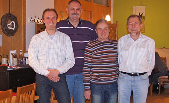 Der wiedergewählte Vorstand: Günter Sprenger, Ernst Stegmeier, Klaus Hugo und Robert Götz (v. l.). 	Foto: Verein