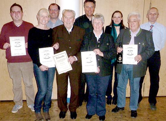 Der Skiclub Schleißheim ehrte die Jubilare für ihre 25-jährige Mitgliedschaft.	Foto: privat