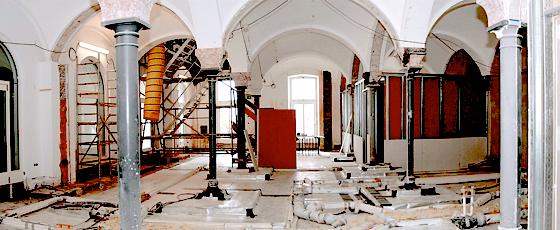Die Bauarbeiten für den Stadtsaal im Klosterbauhof in Ebersberg sollen Ende des Jahres fertig sein. 	Foto: privat