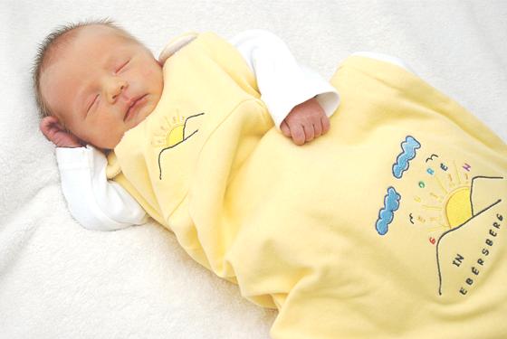 Die Schlafsäckchen sorgen für einen sicheren Schlaf des frischgeborenen Nachwuchses.	Foto: Klinik