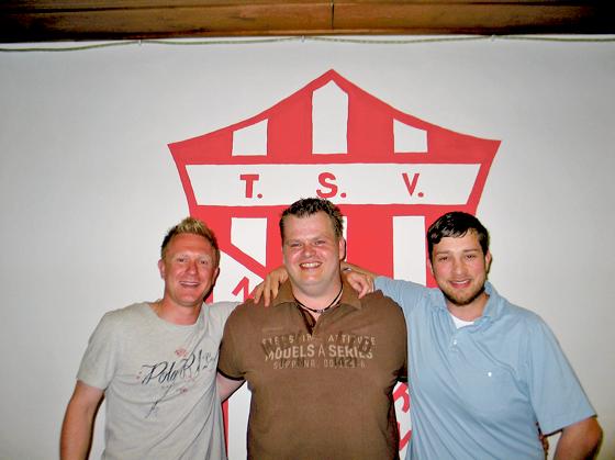 Das neue Führungstrio der Fußballabteilung des TSV Neubiberg: Andi Brand, Christian Keilhammer und Michael Urban (v. l.).	Foto: Boschert