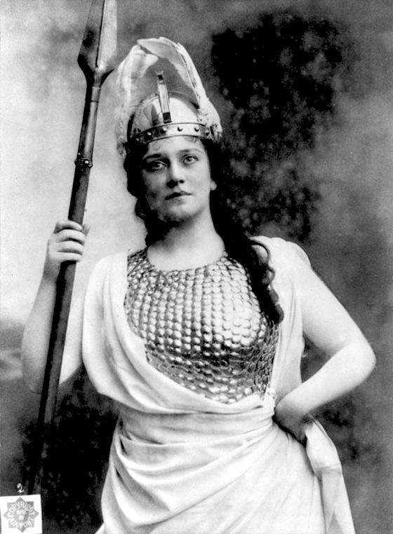 Lilian Nordica als Brünnhilde. Sie war die erste akustische Brünnhilde in einer Live-Aufnahme an der New Yorker Met 1903. In diesem Jahr sang sie auch in der Produktion in München. Foto: Museum