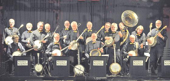 Die Münchner Banjoband präsentiert von Skiffle-Stücke über deutschen Schlager bis hin zu bayerischer Zwiefacher eine große musikalische Bandbreite.	Foto: VA