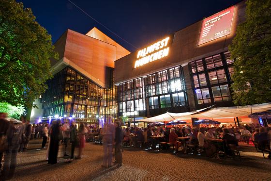 Das Kulturzentrum am Gasteig ist das Festivalzentrum während des Filmfests München. Bis 6. Juli sind dort und den anderen Festivalkinos 174 Filme aus 48 Ländern zu sehen. Foto: Christian Rudnik