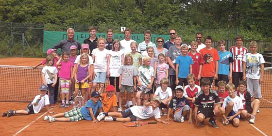 Zwei Mal bietet der Tennisclub Zorneding in den Sommerferien Tennis-Trainingswochen für Kinder: Anfang August und Anfang September. Foto: TC