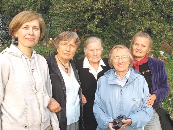 Fünf der sechs im Film mitwirkenden Frauen: Gabriela Matniszewska, Ilse Kaper, Edwarda Zukowska, Hertha Christ und Karin Kaper (v.l.).	Foto: VA