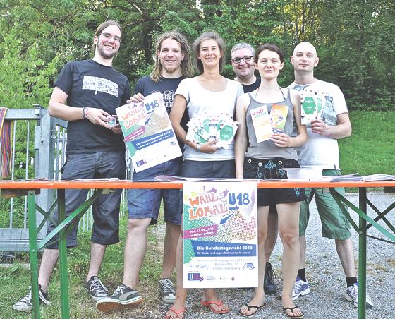 Das Team des Kreisjugendrings Ebersberg freut sich auf viele weitere U18-Wahllokale im Landkreis und hilft auch bei der Organisation.	Foto: Sybille Föll