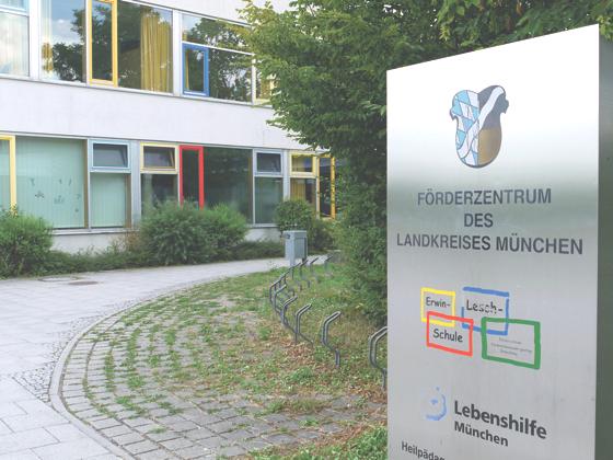 Die Erwin-Lesch-Schule am Grünwalder Weg in Unterhaching will einen neuen Namen	Foto: K. Kohnke