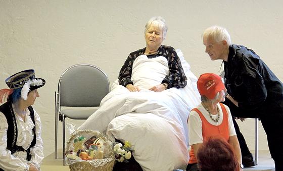 Die Theatergruppe will auf die gesellschaftliche Bedeutung älterer Menschen aufmerksam machen.	Foto: VA
