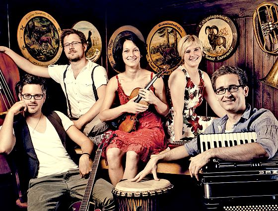 »Luz Amoi« stellt ihr neues Album »Bavarese«  ein Stück Bayern und noch viel mehr  vor.	Foto: VA