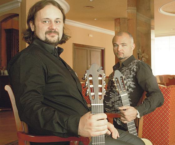 Zwei, die es ernst meinen mit der Musik: Denis Omerovic (r.) und Alen Garagic. Foto: VA