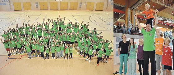 Alle Teilnehmer bei »O gspuid is« erhielten ein grünes Biber-T-Shirt. Auch Handball-Abteilungsleiter Werner Lauer (rechts) war auf dem Spielfeld aktiv. Fotos: Verein