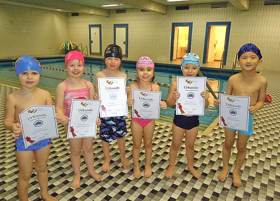 Interessierte Kinder können bei den Sportfreunden Harteck Schwimmen lernen. 	Foto: Verein