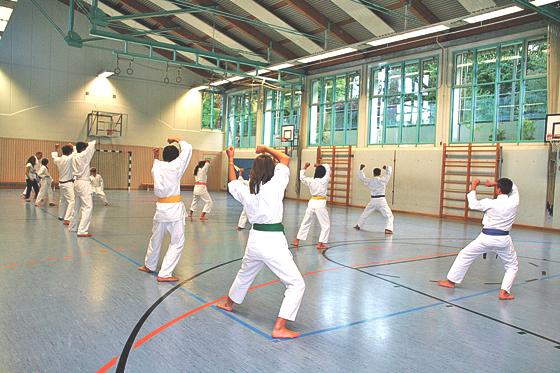 Die Karateabteilung des DJK Sportbund München Ost e.V..	Foto: privat