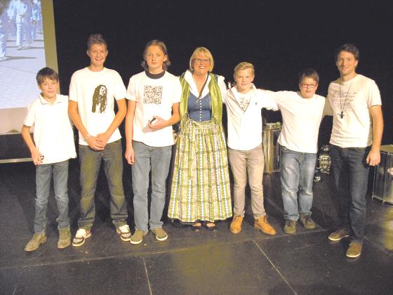 Bürgermeisterin Hannelore Gabor begrüßte Neubürger aller Altersgruppen.	Foto: VA