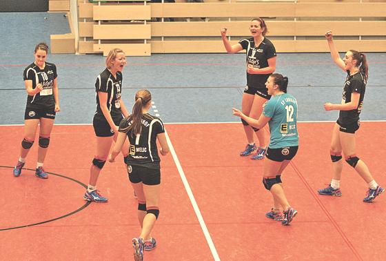 Die Volleyballerinnen gaben alles, doch den Sieg trug Vilsbiburg davon.	Foto: VA