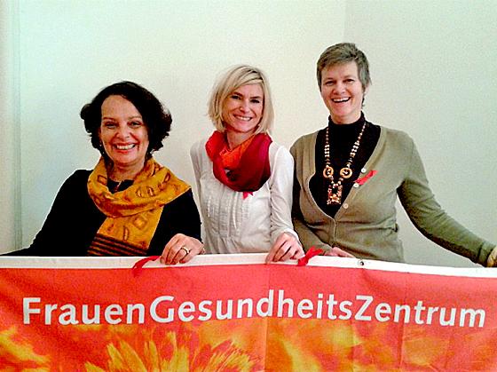 Die Mitarbeiterinnen des Projekts »Positive Frauen« Ulrike Sonnenberg-Schwan, Nicole Quasten und Angelika Timmer (v. l.).	Foto: Karin Schönig, FGZ