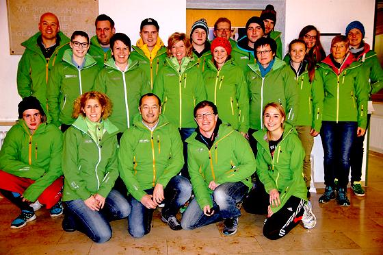 Das Skilehrer- und Trainerteam des SC Moosach startet bestens vorbereitet in die Saison.	Foto: SCF