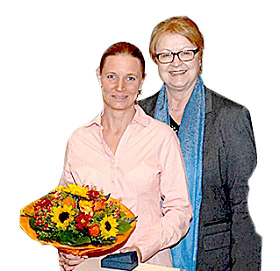 Silke Bernhardt mit der zweiten Bürgermeisterin Monika Modrow-Lange.	Foto: LRA